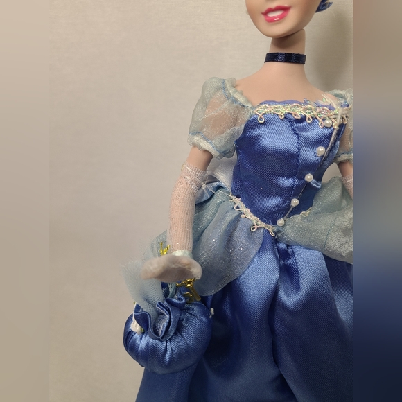 Disney Princess Cinderella Crystal Dream Porcelain Doll Collection Keepsake-RARE - Picture 4 of 12
